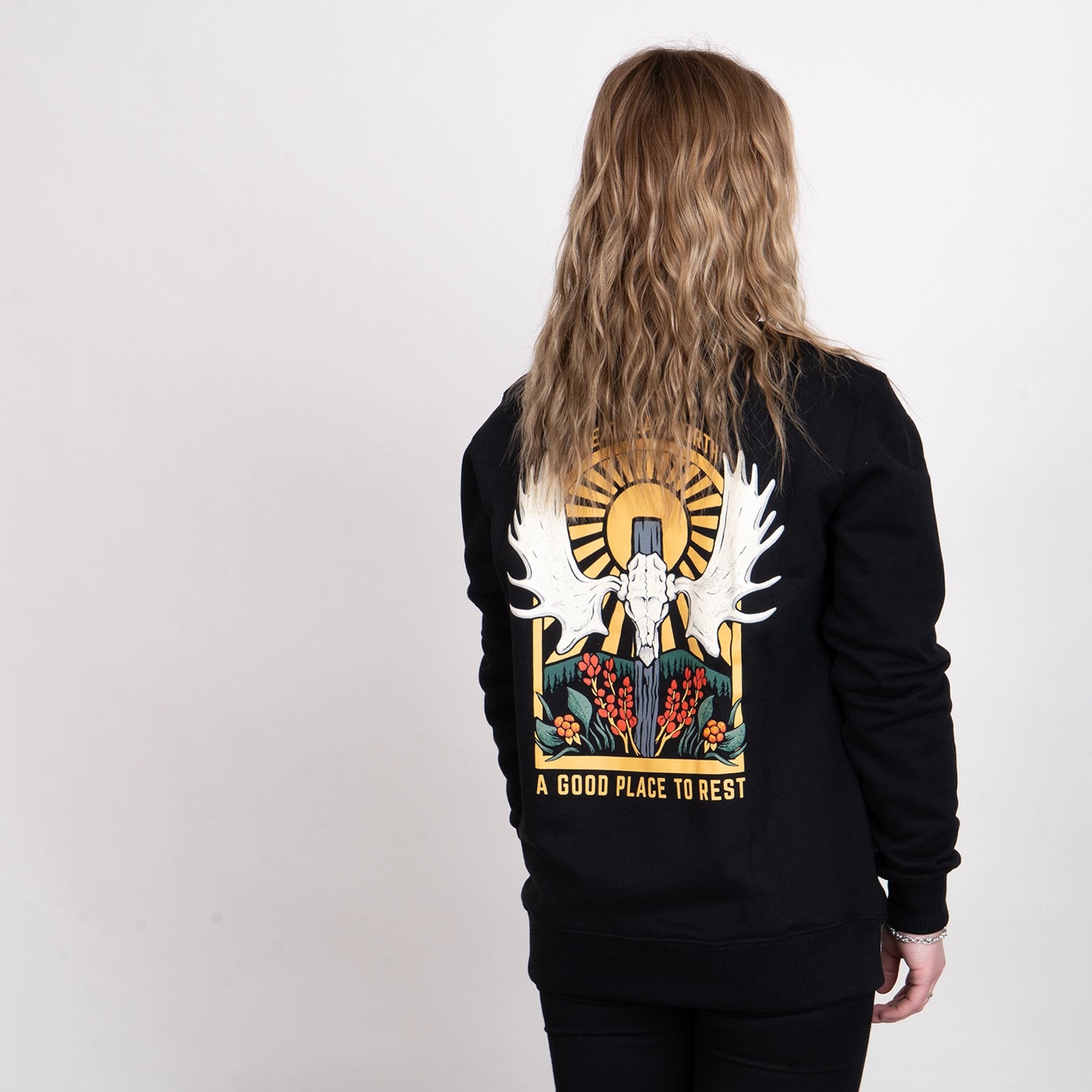 ÄLGHORN CREWNECK - BLACK