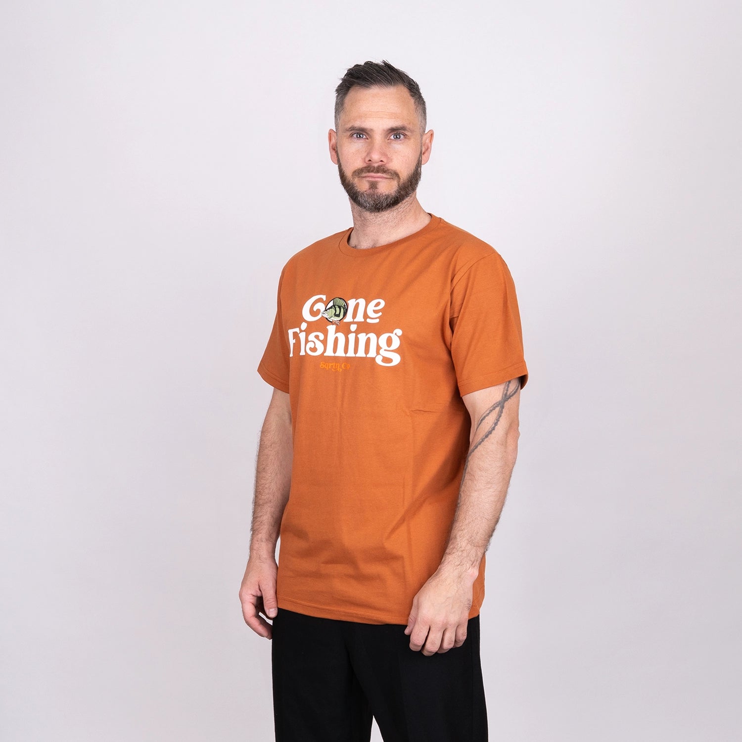 GONE FISHING T-SHIRT - UMBER