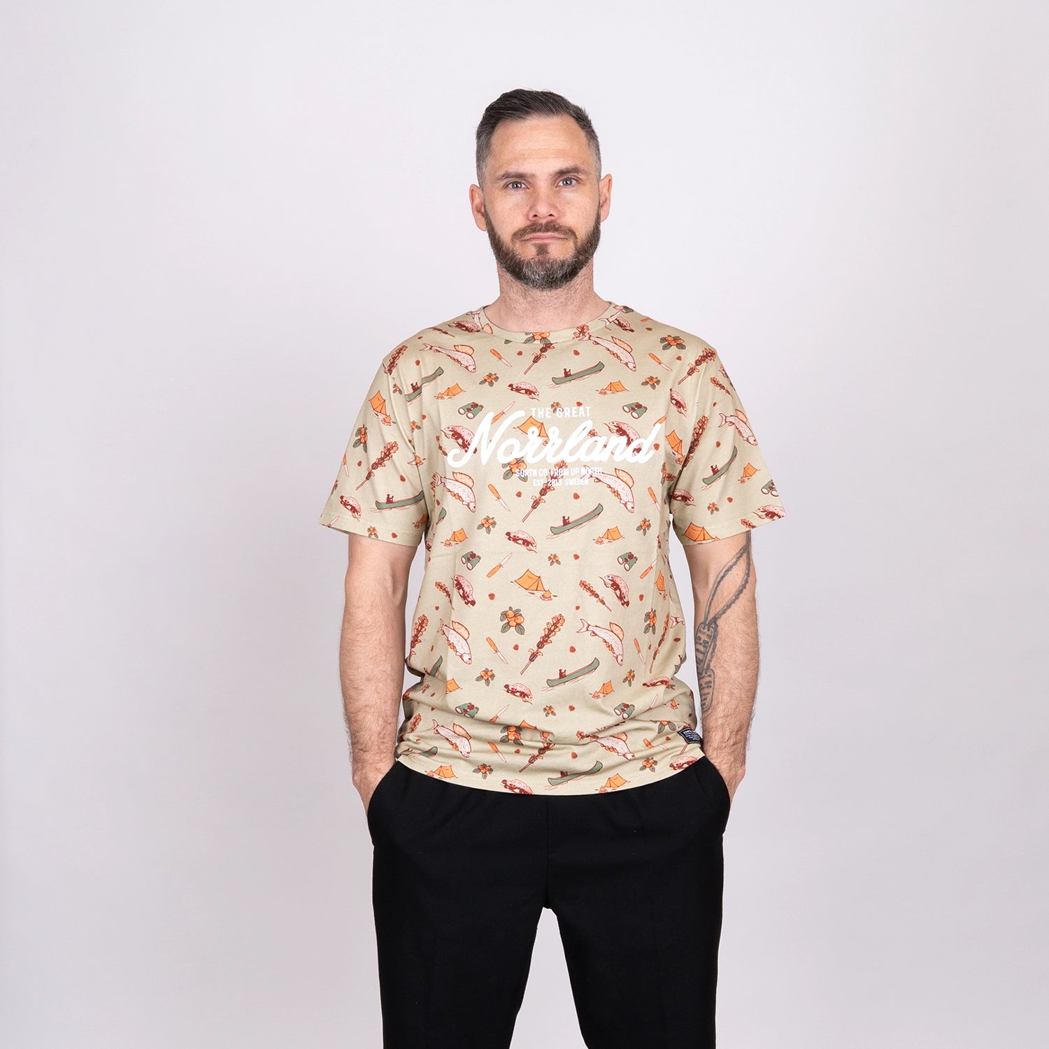 GREAT NORRLAND T-SHIRT - MOUNTAIN KHAKI