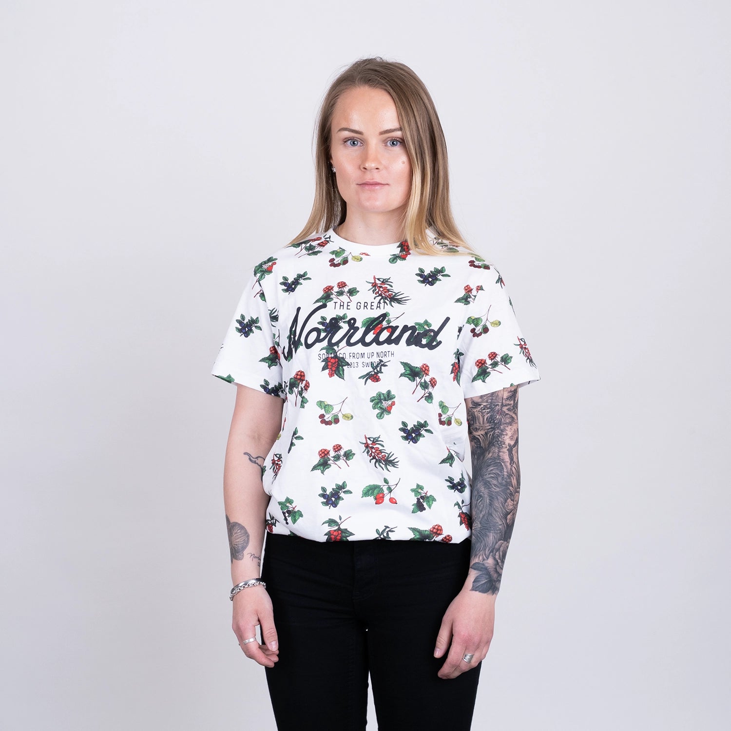 GREAT NORRLAND T-SHIRT - BERRY WHITE