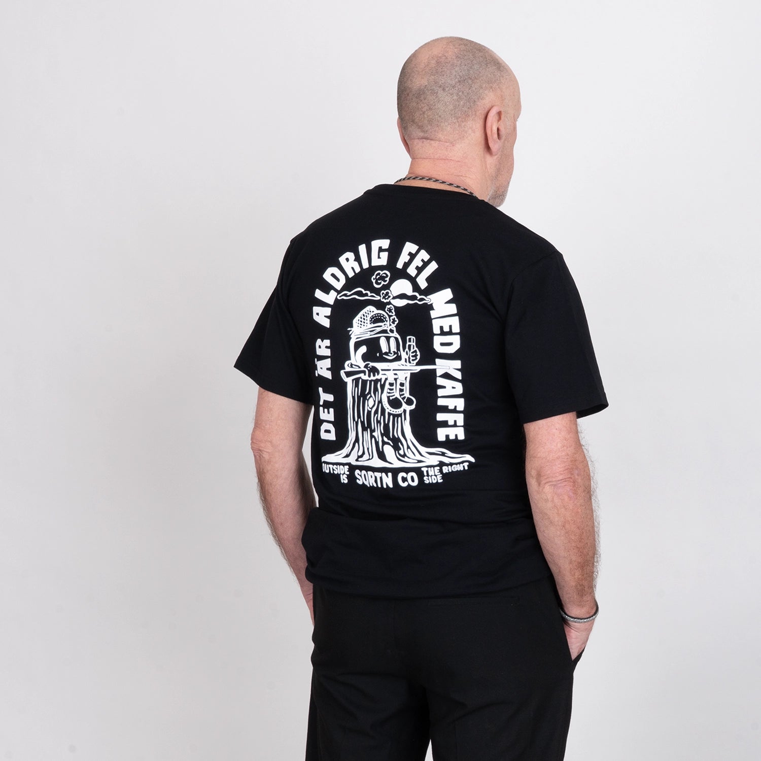 JÄGARPANNA T-SHIRT - BLACK