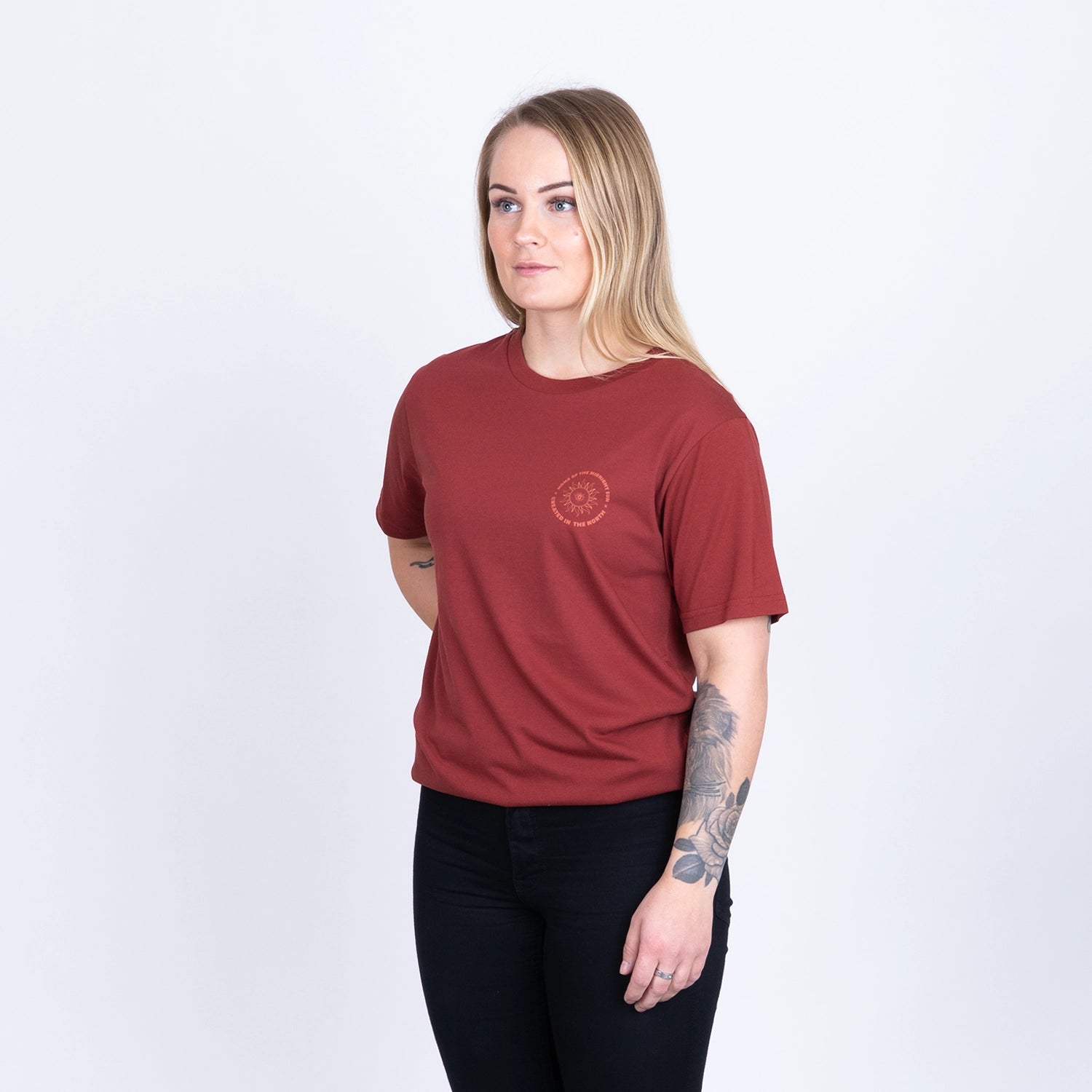 MIDNIGHT SUN T-SHIRT - AUTUMN RED