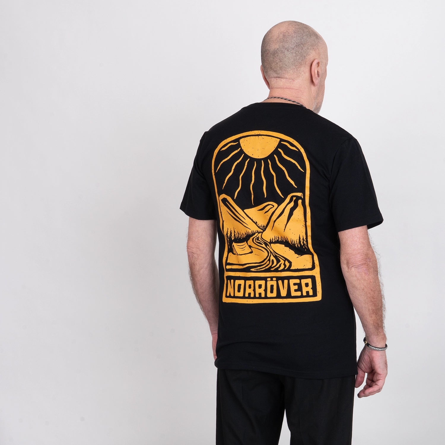 NORRÖVER T-SHIRT - BLACK