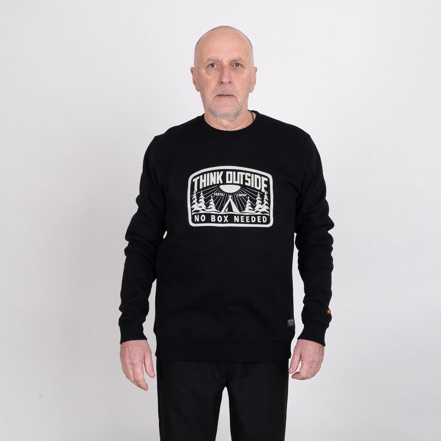 OUTSIDE 2 CREWNECK - BLACK
