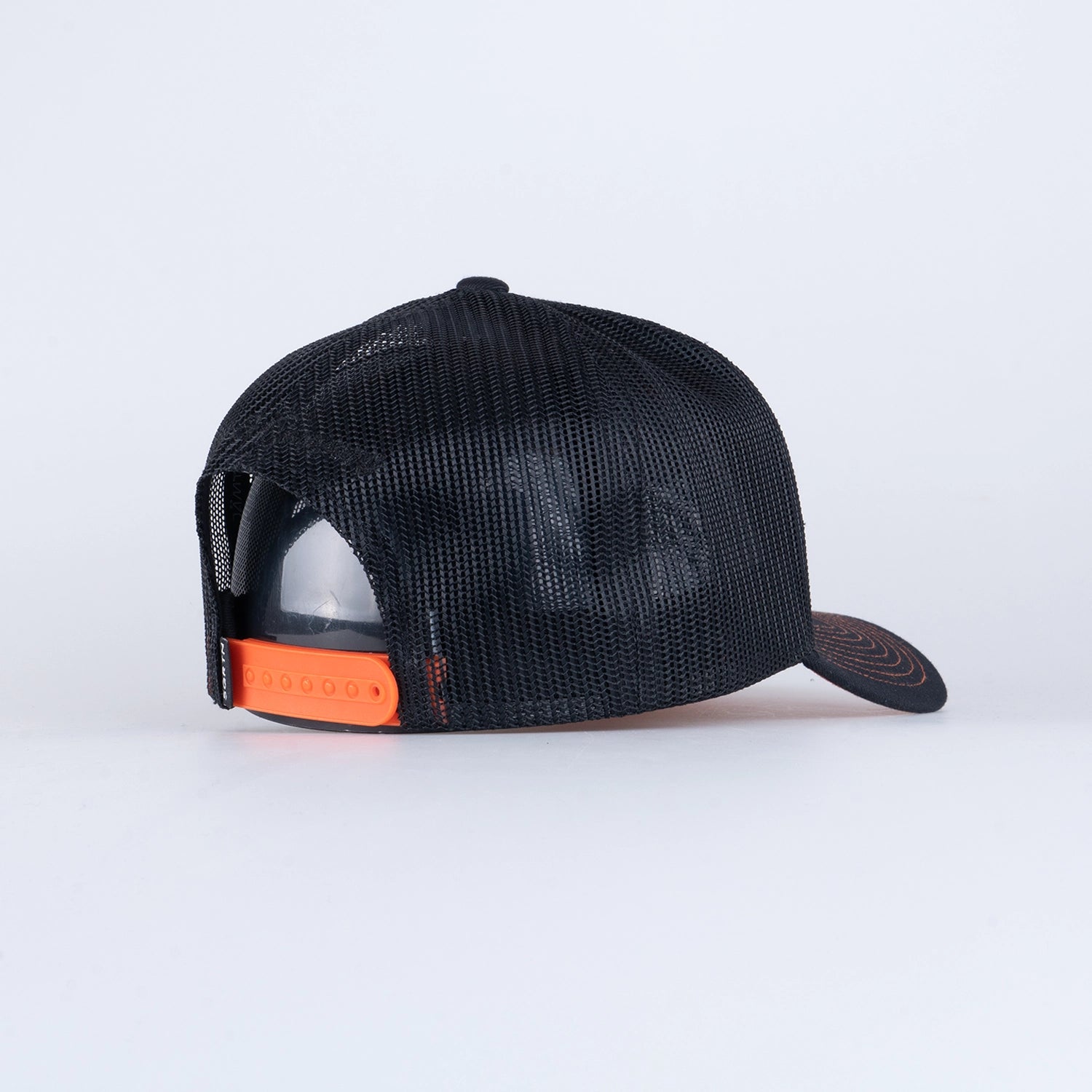 CLOUDBERRY TRUCKER KEPS - HOOKED BLACK