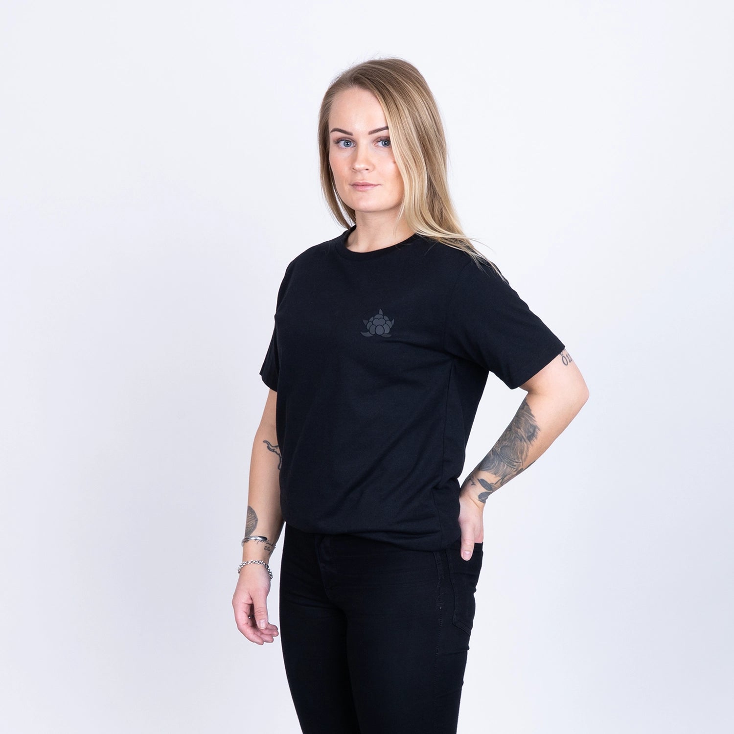 CB T-SHIRT - ALL BLACK
