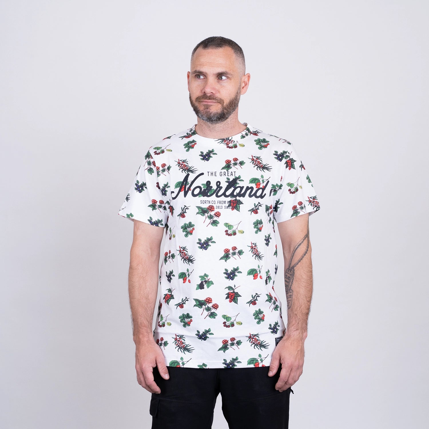GREAT NORRLAND T-SHIRT - BERRY WHITE