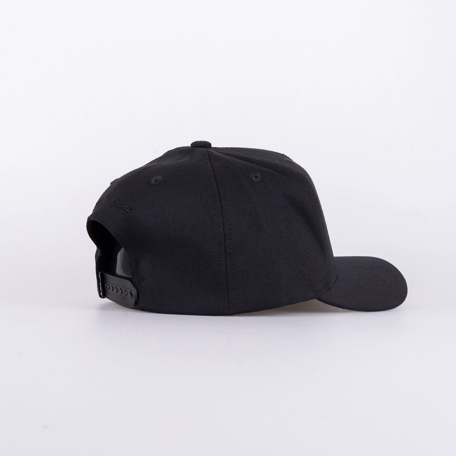 KASSETT B-FRAME KEPS - BLACK