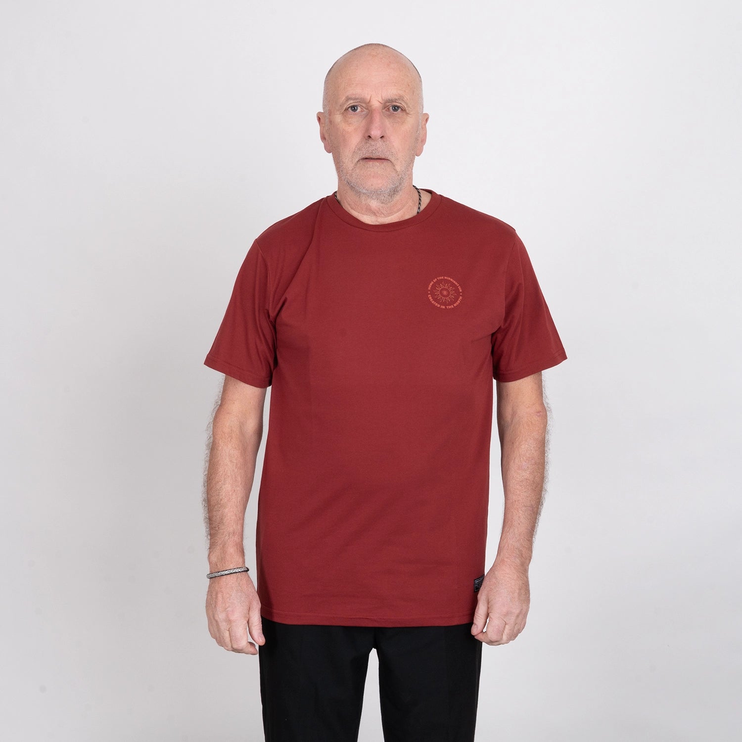 MIDNIGHT SUN T-SHIRT - AUTUMN RED