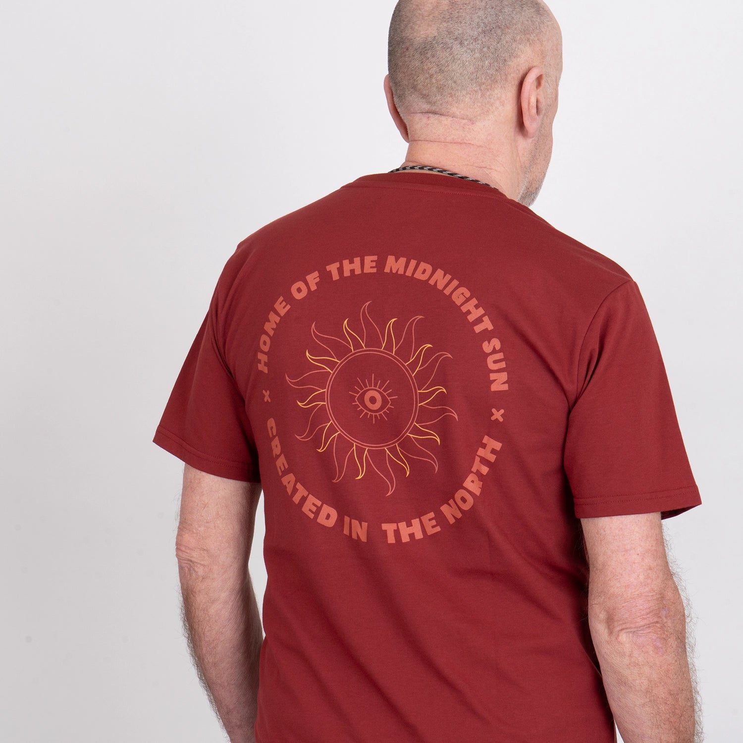 MIDNIGHT SUN T-SHIRT - AUTUMN RED