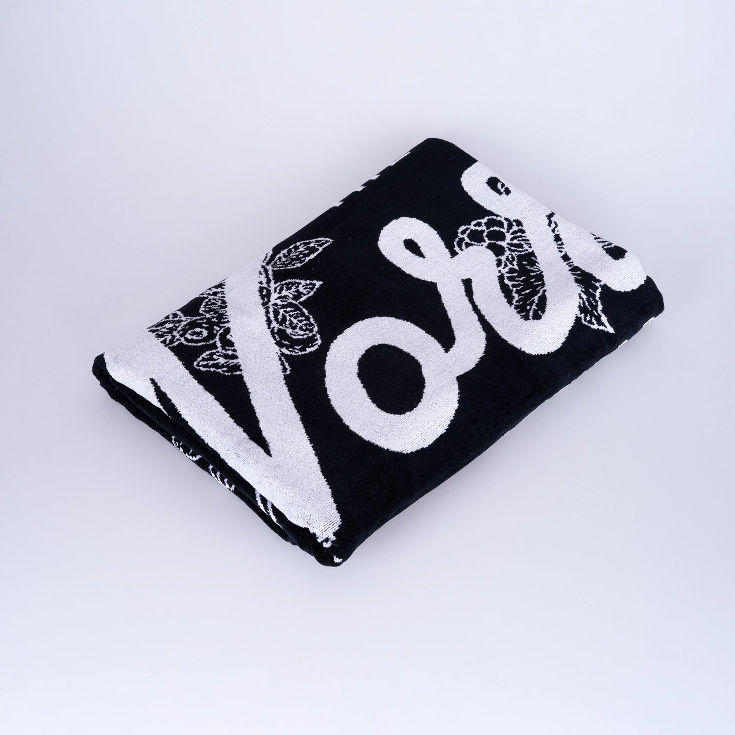 TGN BEACH TOWEL - BERRY MONO