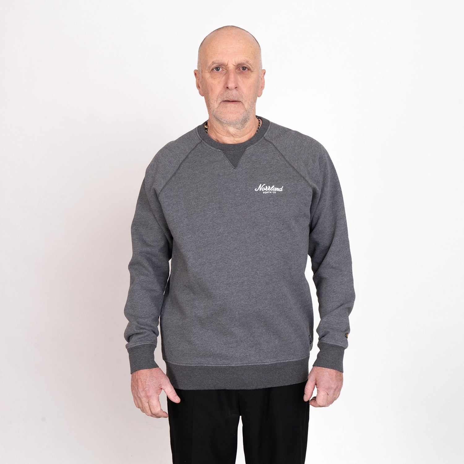 TGN MINI SCRIPT CREWNECK - CHARCOAL