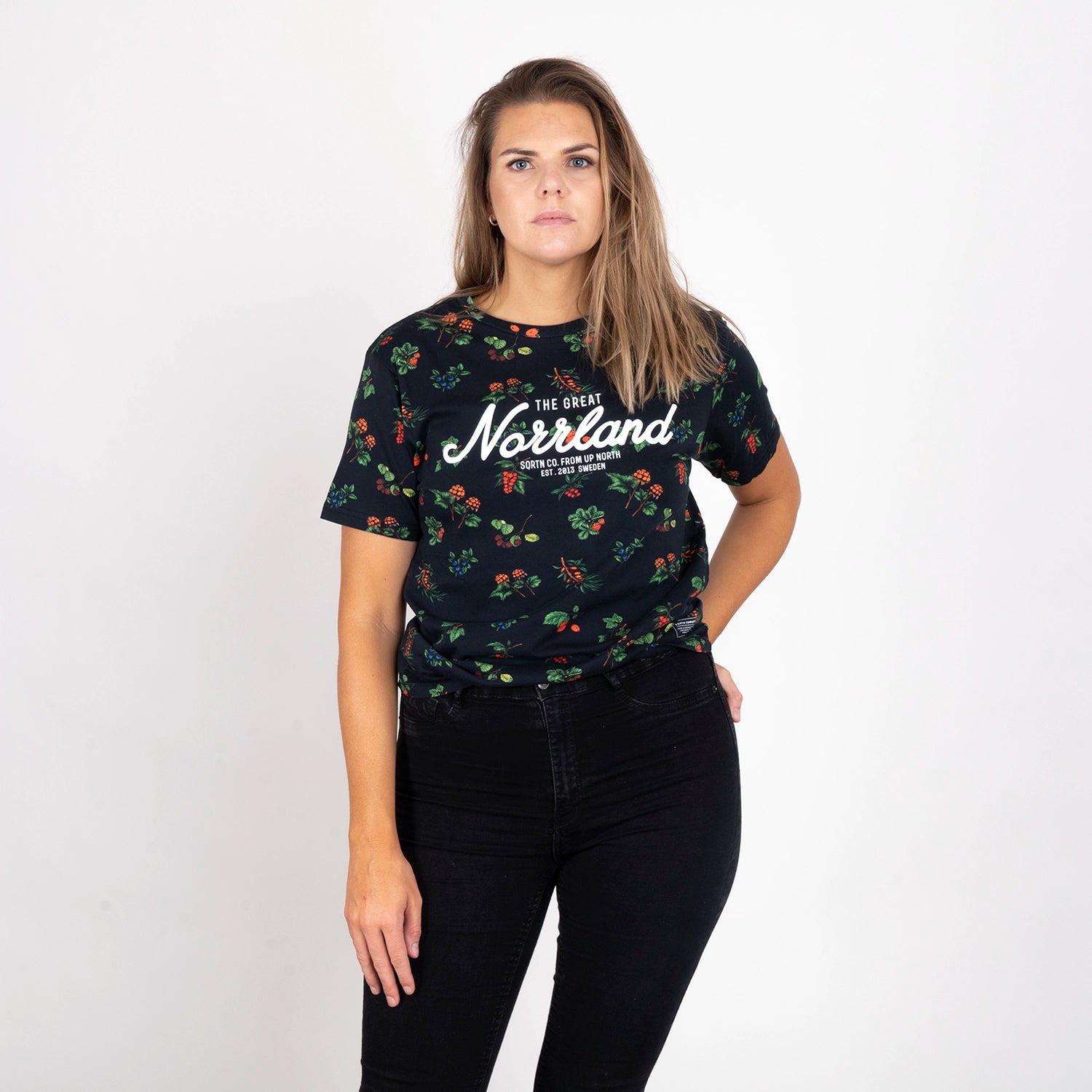 GREAT NORRLAND T-SHIRT - BERRY BLACK